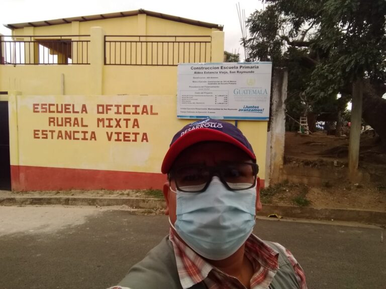 Supervisión de Obras en Aldea Estancia de la Virgen, San Raymundo